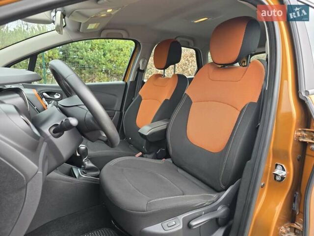 Помаранчевий Рено Каптур, об'ємом двигуна 1.46 л та пробігом 99 тис. км за 13499 $, фото 24 на Automoto.ua