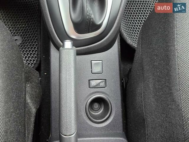 Помаранчевий Рено Каптур, об'ємом двигуна 1.46 л та пробігом 99 тис. км за 13499 $, фото 38 на Automoto.ua