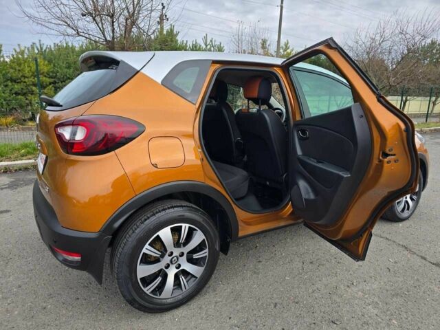 Помаранчевий Рено Каптур, об'ємом двигуна 1.5 л та пробігом 99 тис. км за 13499 $, фото 6 на Automoto.ua