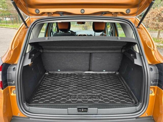 Помаранчевий Рено Каптур, об'ємом двигуна 1.5 л та пробігом 99 тис. км за 13499 $, фото 12 на Automoto.ua