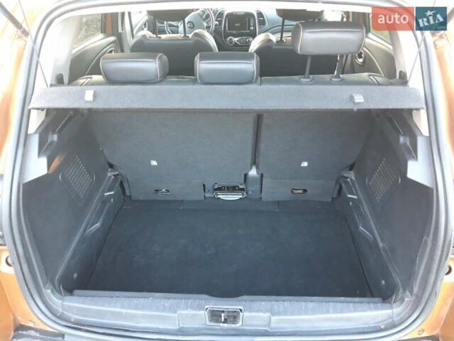 Оранжевый Рено Каптур, объемом двигателя 1.2 л и пробегом 63 тыс. км за 14000 $, фото 9 на Automoto.ua