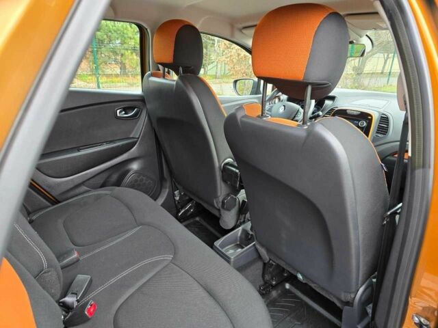 Помаранчевий Рено Каптур, об'ємом двигуна 1.5 л та пробігом 99 тис. км за 13499 $, фото 8 на Automoto.ua