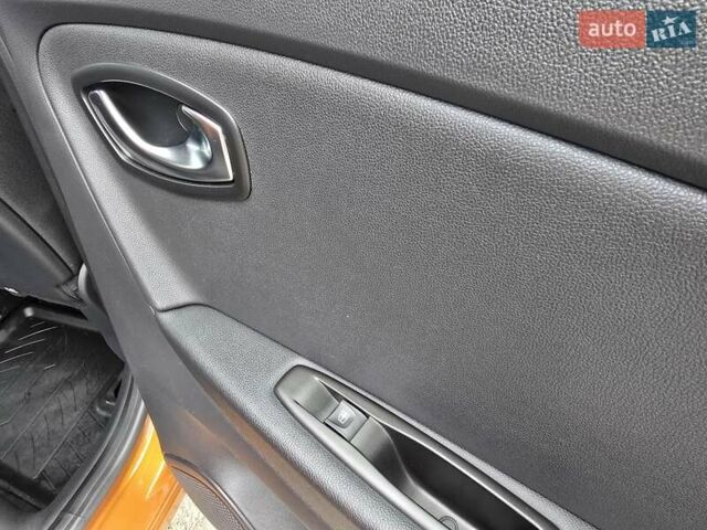 Помаранчевий Рено Каптур, об'ємом двигуна 1.46 л та пробігом 99 тис. км за 13499 $, фото 48 на Automoto.ua