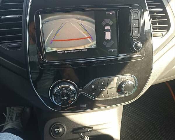 Помаранчевий Рено Каптур, об'ємом двигуна 1.46 л та пробігом 70 тис. км за 13800 $, фото 4 на Automoto.ua