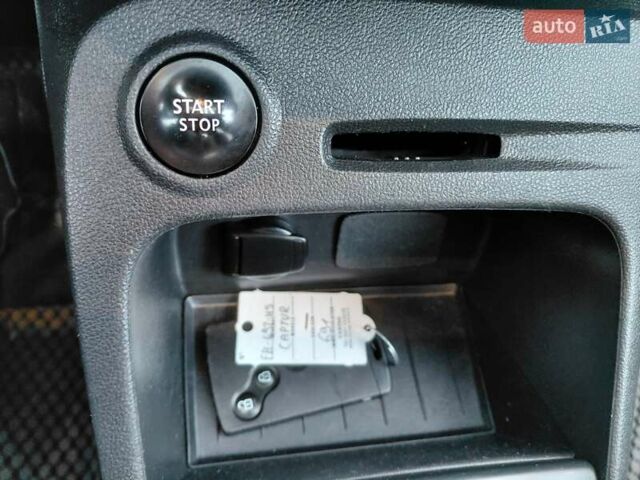 Оранжевый Рено Каптур, объемом двигателя 1.5 л и пробегом 197 тыс. км за 13900 $, фото 49 на Automoto.ua