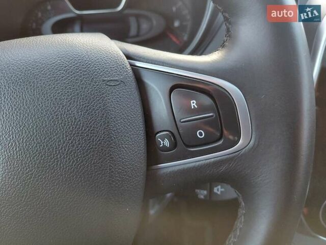 Оранжевый Рено Каптур, объемом двигателя 1.5 л и пробегом 197 тыс. км за 13900 $, фото 43 на Automoto.ua