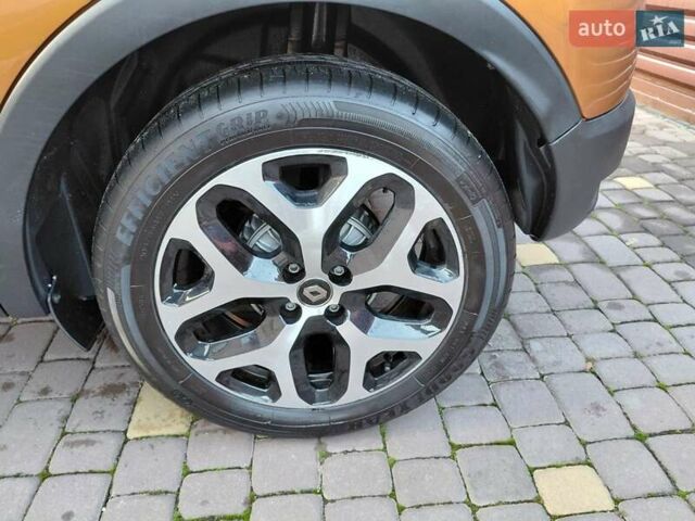 Оранжевый Рено Каптур, объемом двигателя 1.5 л и пробегом 197 тыс. км за 13900 $, фото 62 на Automoto.ua