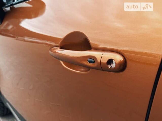 Оранжевый Рено Каптур, объемом двигателя 1.46 л и пробегом 44 тыс. км за 16699 $, фото 9 на Automoto.ua
