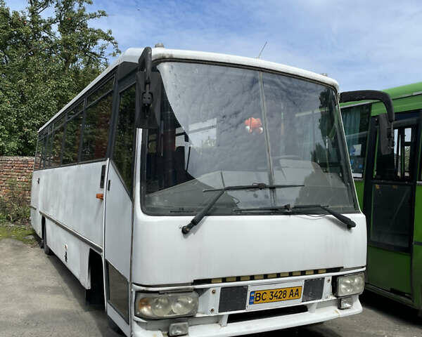 Білий Рено Карріер, об'ємом двигуна 6.2 л та пробігом 400 тис. км за 7000 $, фото 1 на Automoto.ua