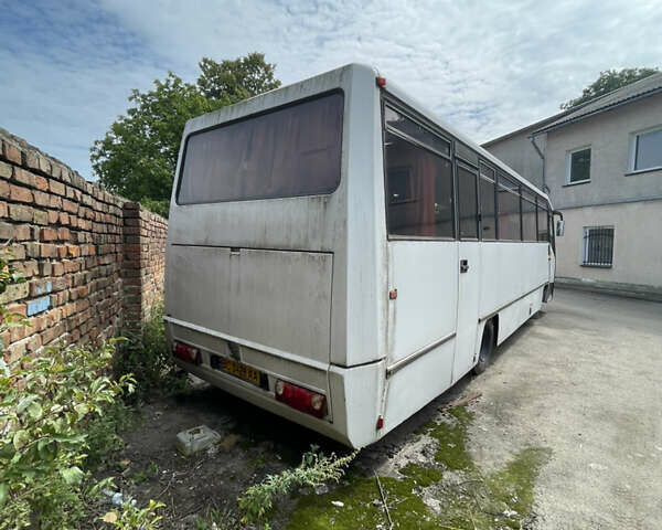 Білий Рено Карріер, об'ємом двигуна 6.2 л та пробігом 400 тис. км за 7000 $, фото 11 на Automoto.ua