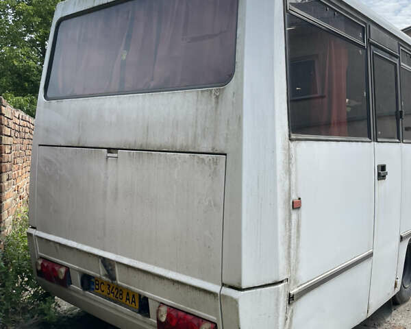 Білий Рено Карріер, об'ємом двигуна 6.2 л та пробігом 400 тис. км за 7000 $, фото 12 на Automoto.ua