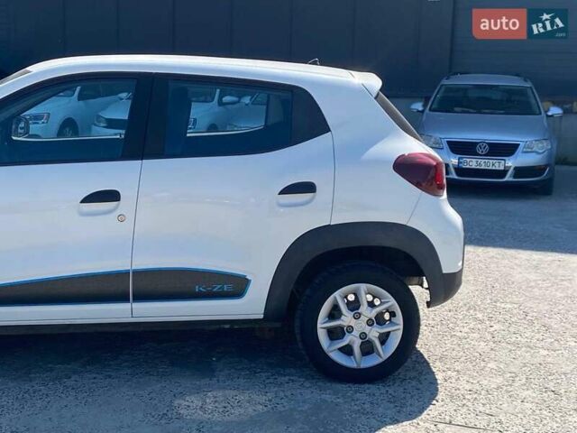 Белый Рено City K-ZE, объемом двигателя 0.1 л и пробегом 32 тыс. км за 8690 $, фото 5 на Automoto.ua