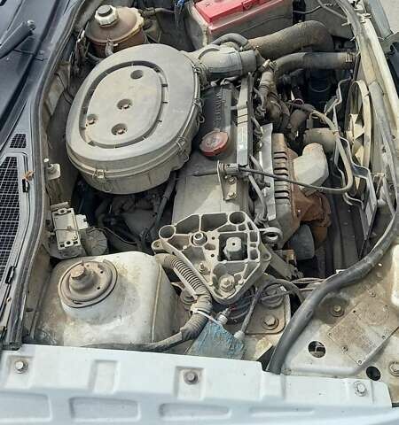 Белый Рено Клио, объемом двигателя 1.17 л и пробегом 390 тыс. км за 2500 $, фото 5 на Automoto.ua