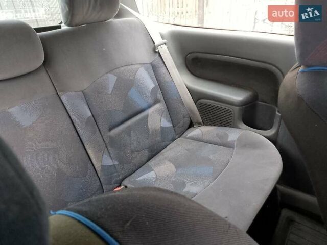 Белый Рено Клио, объемом двигателя 1.9 л и пробегом 230 тыс. км за 1500 $, фото 9 на Automoto.ua