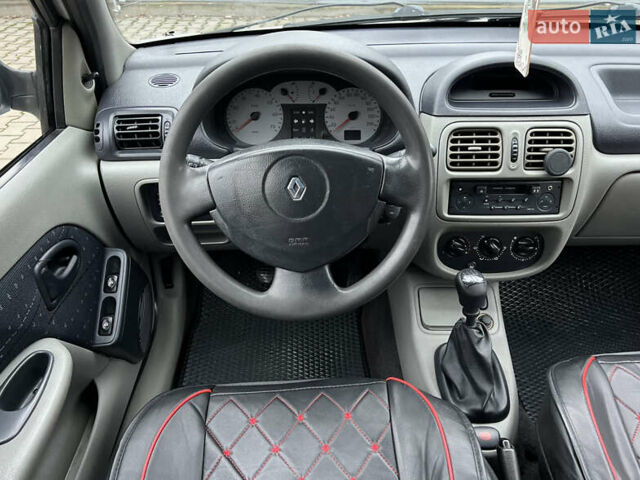 Белый Рено Клио, объемом двигателя 1.4 л и пробегом 346 тыс. км за 2450 $, фото 13 на Automoto.ua