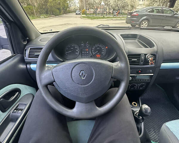 Белый Рено Клио, объемом двигателя 1.46 л и пробегом 190 тыс. км за 2700 $, фото 5 на Automoto.ua
