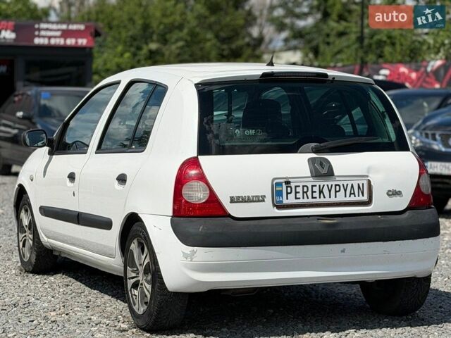 Білий Рено Кліо, об'ємом двигуна 1.4 л та пробігом 230 тис. км за 3200 $, фото 2 на Automoto.ua