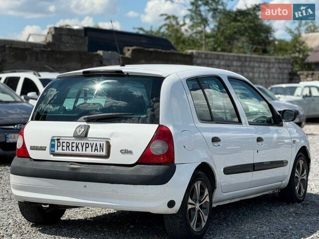 Білий Рено Кліо, об'ємом двигуна 1.4 л та пробігом 230 тис. км за 3200 $, фото 4 на Automoto.ua