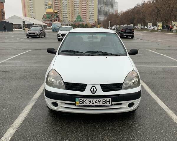 Білий Рено Кліо, об'ємом двигуна 1.15 л та пробігом 354 тис. км за 3200 $, фото 5 на Automoto.ua