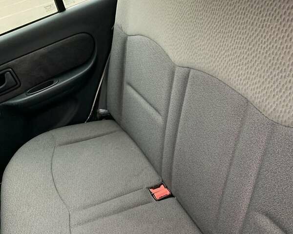 Білий Рено Кліо, об'ємом двигуна 1.15 л та пробігом 354 тис. км за 3200 $, фото 8 на Automoto.ua