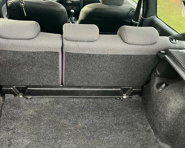 Белый Рено Клио, объемом двигателя 1.15 л и пробегом 213 тыс. км за 2600 $, фото 3 на Automoto.ua