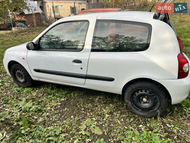 Рено Клио 2007 в Тернополе на Automoto.ua Белый Рено Клио, объемом двигателя 1.15 л и пробегом 213 тыс. км за 2600 $, фото 4 на Automoto.ua