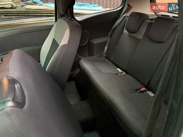 Білий Рено Кліо, об'ємом двигуна 1.46 л та пробігом 260 тис. км за 5500 $, фото 19 на Automoto.ua