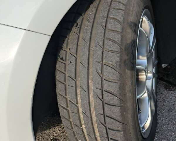 Белый Рено Клио, объемом двигателя 1.15 л и пробегом 171 тыс. км за 5000 $, фото 10 на Automoto.ua