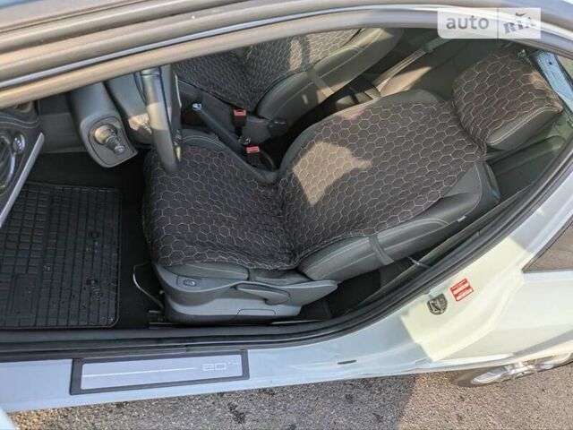 Белый Рено Клио, объемом двигателя 1.15 л и пробегом 171 тыс. км за 5000 $, фото 11 на Automoto.ua