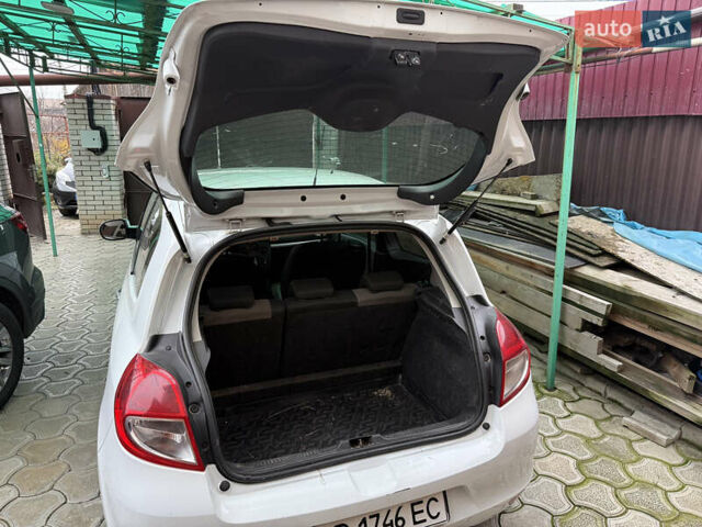 Білий Рено Кліо, об'ємом двигуна 1.46 л та пробігом 260 тис. км за 5500 $, фото 15 на Automoto.ua