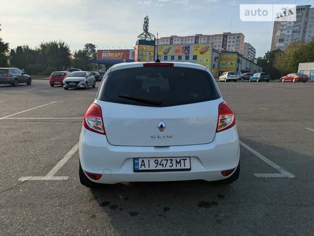 Белый Рено Клио, объемом двигателя 1.15 л и пробегом 171 тыс. км за 5000 $, фото 3 на Automoto.ua