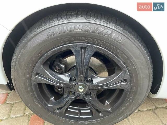Белый Рено Клио, объемом двигателя 1.5 л и пробегом 234 тыс. км за 5000 $, фото 10 на Automoto.ua