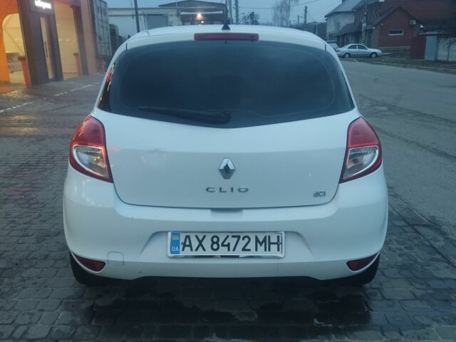 Білий Рено Кліо, об'ємом двигуна 1.5 л та пробігом 315 тис. км за 4500 $, фото 2 на Automoto.ua