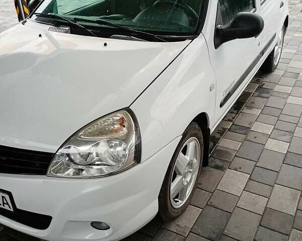 Білий Рено Кліо, об'ємом двигуна 1.2 л та пробігом 176 тис. км за 4300 $, фото 8 на Automoto.ua