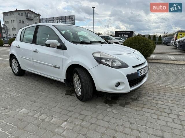 Білий Рено Кліо, об'ємом двигуна 1.15 л та пробігом 207 тис. км за 4000 $, фото 10 на Automoto.ua