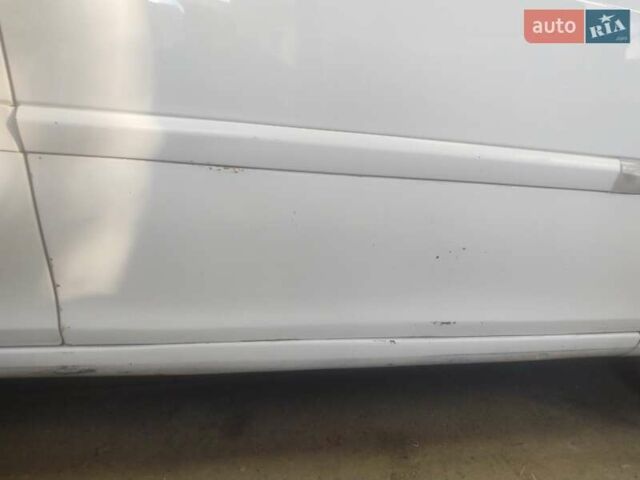Рено Клио 2012 в Дубно на Automoto.ua Белый Рено Клио, объемом двигателя 1.46 л и пробегом 215 тыс. км за 4999 $, фото 47 на Automoto.ua