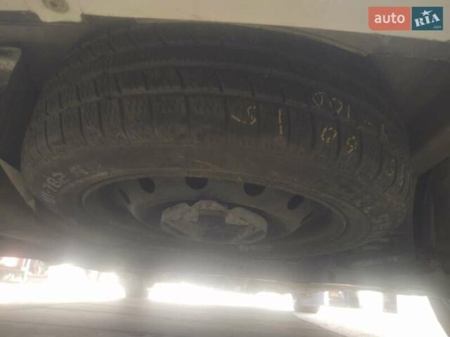 Білий Рено Кліо, об'ємом двигуна 1.46 л та пробігом 215 тис. км за 4950 $, фото 38 на Automoto.ua