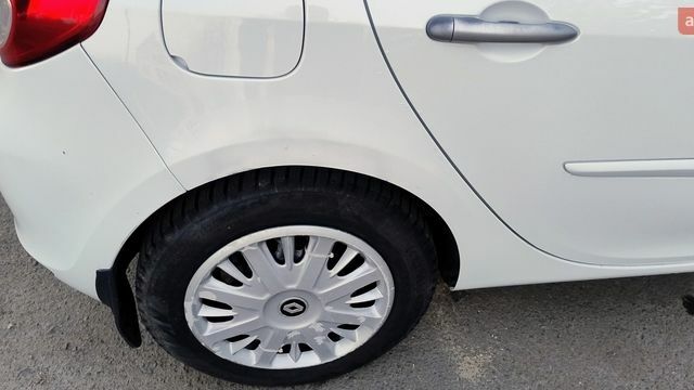 Белый Рено Клио, объемом двигателя 1.46 л и пробегом 225 тыс. км за 4600 $, фото 7 на Automoto.ua