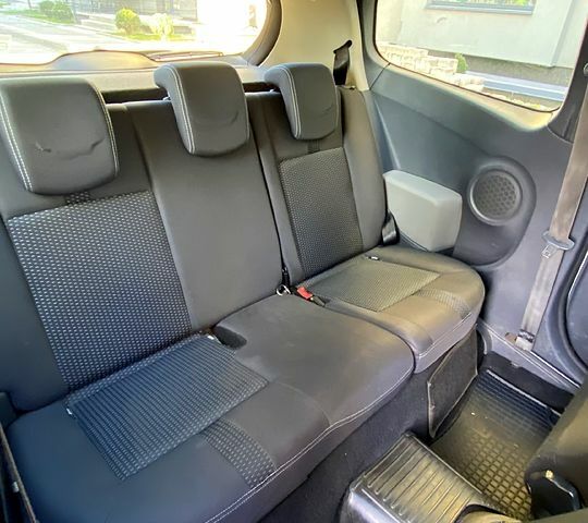 Белый Рено Клио, объемом двигателя 1.5 л и пробегом 212 тыс. км за 4600 $, фото 7 на Automoto.ua