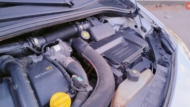 Белый Рено Клио, объемом двигателя 1.46 л и пробегом 225 тыс. км за 4600 $, фото 18 на Automoto.ua