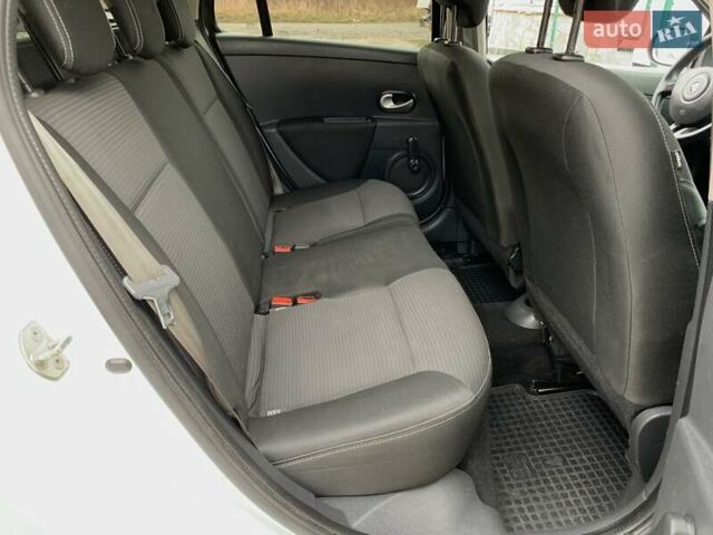 Белый Рено Клио, объемом двигателя 1.5 л и пробегом 242 тыс. км за 6499 $, фото 29 на Automoto.ua