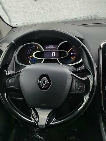 Белый Рено Клио, объемом двигателя 1.46 л и пробегом 301 тыс. км за 6600 $, фото 37 на Automoto.ua