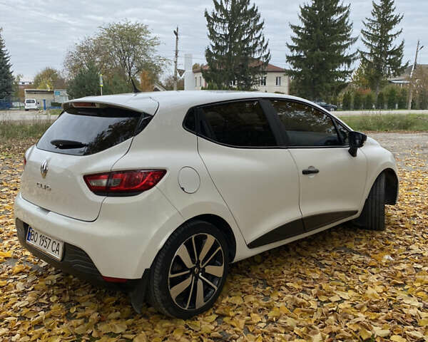 Белый Рено Клио, объемом двигателя 1.46 л и пробегом 250 тыс. км за 7300 $, фото 1 на Automoto.ua
