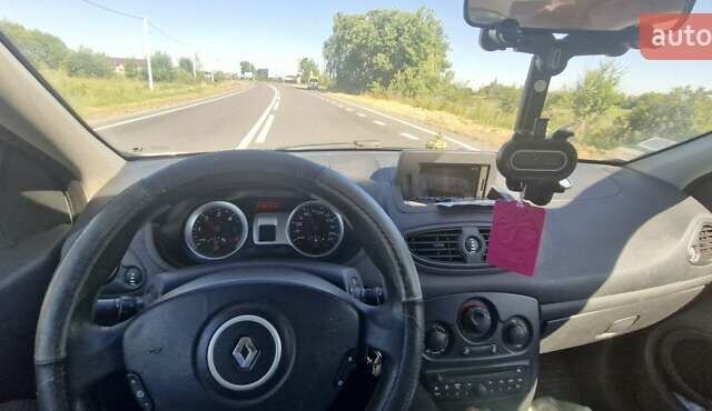 Рено Клио 2013 в Тернополе на Automoto.ua Белый Рено Клио, объемом двигателя 1.5 л и пробегом 214 тыс. км за 5000 $, фото 6 на Automoto.ua