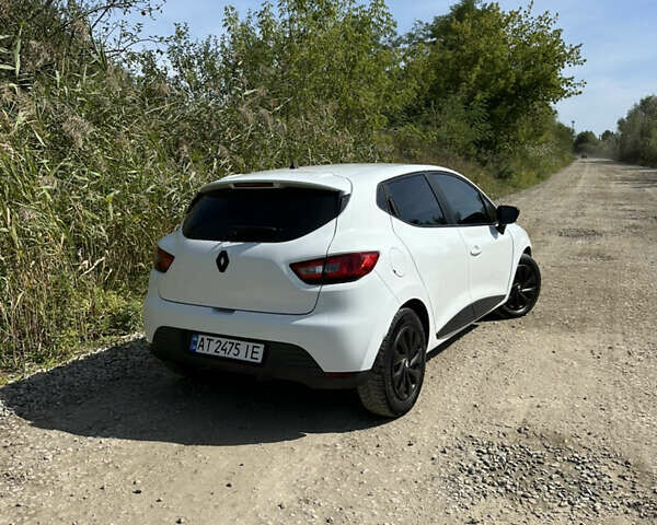 Білий Рено Кліо, об'ємом двигуна 1.46 л та пробігом 281 тис. км за 6000 $, фото 8 на Automoto.ua