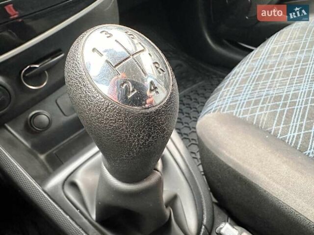 Белый Рено Клио, объемом двигателя 1.5 л и пробегом 241 тыс. км за 7200 $, фото 5 на Automoto.ua