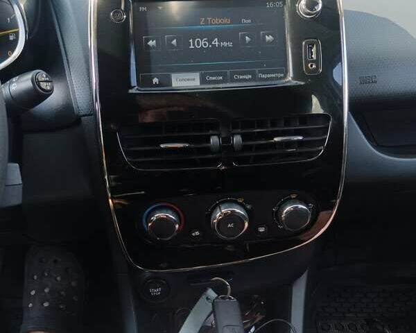 Белый Рено Клио, объемом двигателя 1.2 л и пробегом 145 тыс. км за 5900 $, фото 18 на Automoto.ua