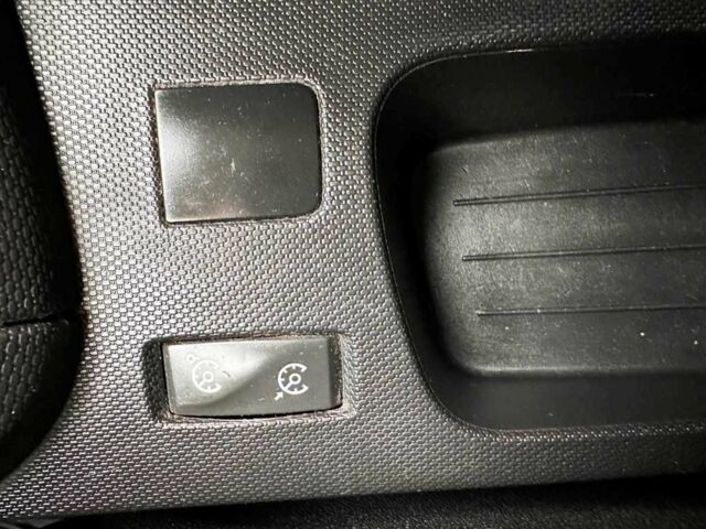 Рено Кліо 2013 у Запоріжжя на Automoto.ua Білий Рено Кліо, об'ємом двигуна 1.5 л та пробігом 241 тис. км за 7400 $, фото 17 на Automoto.ua