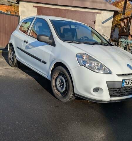 Білий Рено Кліо, об'ємом двигуна 1.5 л та пробігом 198 тис. км за 5300 $, фото 11 на Automoto.ua