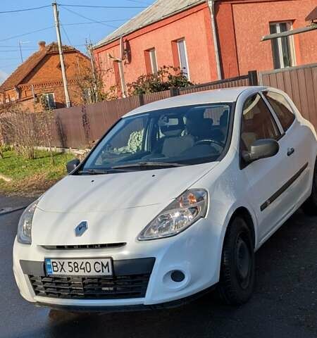 Білий Рено Кліо, об'ємом двигуна 1.5 л та пробігом 198 тис. км за 5300 $, фото 8 на Automoto.ua